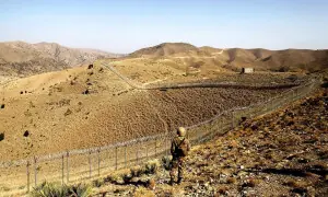 طویل سرحد اور تاریخی تعلقات؛ پاکستان اور افغانستان میں تلخی کی وجہ کیا ہے؟