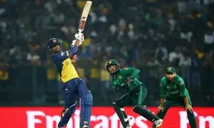 ٹی 20 ورلڈکپ: پاکستان نے سری لنکا کو سنسنی خیز مقابلے کے بعد 5 رنز سے شکست دے دی