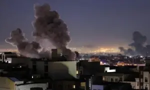 امریکا اور اسرائیل کے ایران پر حملے، تہران سمیت کئی شہروں پر میزائل داغ دیے