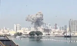 ایران کی بحرین میں امریکی ملٹری بیس پر ڈرون اور میزائلوں کی بارش، ویڈیو جاری ایران کی بحرین میں امریکی ملٹری بیس پر ڈرون اور میزائلوں کی بارش، ویڈیو جاری