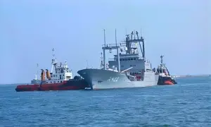 سری لنکا کے قریب ایک اور ایرانی جنگی جہاز مشکل میں، مدد کی اپیل