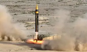 ایران کا بڑے پیمانے پر تباہی پھیلانے والے ’خرمشہر 4‘ میزائل سے اسرائیل پر حملہ ایران کا بڑے پیمانے پر تباہی پھیلانے والے ’خرمشہر 4‘ میزائل سے اسرائیل پر حملہ