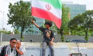 ایران: نئے رہبرِ معظم کے انتخاب کے بعد بیعت کا سلسلہ شروع، عوام سڑکوں پر نکل آئے