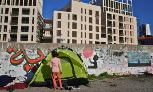 لبنان میں شدید اسرائیلی حملے، ایک ہفتے میں 83 بچوں سمیت 400 افراد جاں بحق، تقریباً 7 لاکھ افراد گھروں سے بے دخل لبنان میں شدید اسرائیلی حملے، ایک ہفتے میں 83 بچوں سمیت 400 افراد جاں بحق، تقریباً 7 لاکھ افراد گھروں سے بے دخل