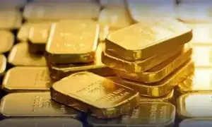 Gold price drops by Rs2,900 per tola in Pakistan