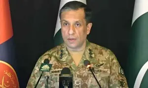 کابل فضائی حملہ: سویلین ہلاکتوں کا پروپیگنڈا جھوٹ ہے، اکثر طالبان جنگجو عام لباس پہنتے ہیں: ڈی جی آئی ایس پی آر
