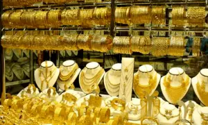 Gold prices drop below Rs500,000 per tola in Pakistan