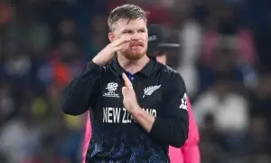 کیوی کرکٹر گلین فلپس نے بطور پائلٹ بھی مہارت ثابت کردی