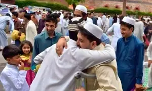 پاکستان بھر میں عیدالفطر کا جوش و خروش؛ &rsquo; قوم کے دل غزہ اور مشرق وسطیٰ میں کے لوگوں کے ساتھ ہیں&rsquo;