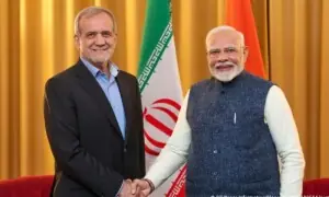 بھارتی وزیراعظم کا ایرانی صدر کو ٹیلی فون، بحری راستوں کے تحفظ پر زور