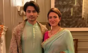 علی ظفر نے عید کے نازیبا لباس پر قوم سے معافی مانگ لی