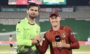 پی ایس ایل 2026: لاہور قلندرز کا حیدرآباد کنگزمین کے خلاف پہلے بیٹنگ کا فیصلہ