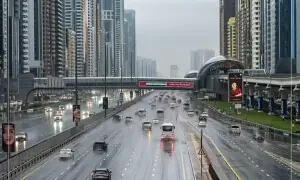 متحدہ عرب امارات میں بارش کا نیا الرٹ، ابوظہبی اور دبئی میں ہنگامی ٹیمیں تیار