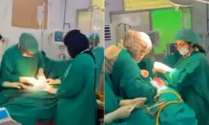 آپریشن تھیٹر میں &rsquo;سی سیکشن&lsquo; کا مقابلہ: ویڈیو وائرل ہونے پر پنجاب کے ڈاکٹرز معطل