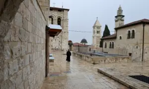 اسرائیلی پابندی؛ کیتھولک رہنما صدیوں بعد مقدس ترین مقام پر عبادت سے محروم