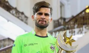 سیکیورٹی پروٹوکولز کی خلاف ورزی پر شاہین شاہ آفریدی پر جرمانہ عائد سیکیورٹی پروٹوکولز کی خلاف ورزی پر شاہین شاہ آفریدی پر جرمانہ عائد