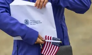 امریکا میں پناہ کی درخواستوں پر دوبارہ کام شروع