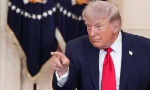 امریکا کا اگلا ہدف ایران کے پُل اور بجلی گھر ہوں گے: صدر ٹرمپ کی دھمکی