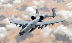 امریکا ایک دن میں 2 طیاروں سے محروم؛ آبنائے ہرمز کے قریب &rsquo;اے 10 وارٹ ہاگ&lsquo; بھی تباہ