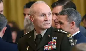 امریکی فوج میں رجیم چینج: وزیرِ دفاع کے صنفی امتیاز اور نسل پرستانہ اقدامات