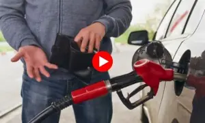 ایک لیٹر پیٹرول اور ڈیزل پر ٹیکس کتنا؟