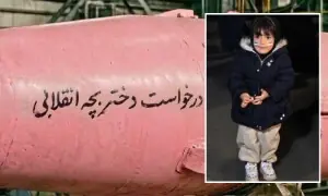 ننھی بچی کی خواہش پر ایران کا تل ابیب کے لیے ’گلابی میزائل‘ ننھی بچی کی خواہش پر ایران کا تل ابیب کے لیے ’گلابی میزائل‘