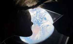 آرٹیمس 2 مشن: انسانوں کو زمین سے دور ترین مقام تک پہنچانے کا نیا ریکارڈ قائم آرٹیمس 2 مشن: انسانوں کو زمین سے دور ترین مقام تک پہنچانے کا نیا ریکارڈ قائم