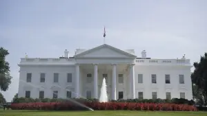 وائٹ ہاؤس کی ایران کے خلاف ایٹم بم کے ممکنہ استعمال کی خبروں کی تردید وائٹ ہاؤس کی ایران کے خلاف ایٹم بم کے ممکنہ استعمال کی خبروں کی تردید