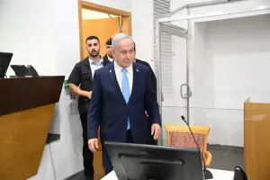 Halt to Iran attacks means Netanyahu&rsquo;s corruption trial will resume on Sunday