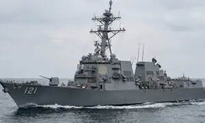 امریکی جنگی جہازوں کا آبنائے ہرمز میں پاسدارانِ انقلاب سے آمنا سامنا، زبردست ویڈیو جاری