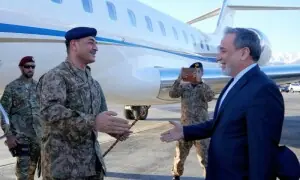 فیلڈ مارشل عاصم منیر کی قیادت میں اعلیٰ سطح کا وفد تہران پہنچ گیا