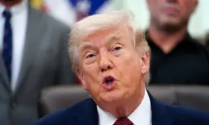 امریکی وفد روانہ ہو چکا ہے، آج رات اسلام آباد پہنچ جائے گا: صدر ٹرمپ