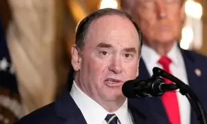 امریکا سے ایک اور بڑا استعفا، وزیرِ بحریہ کو اچانک عہدے سے ہٹا دیا گیا