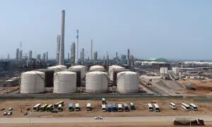 US imposes sanctions on Chinese 'teapot' refinery for buying Iranian oil