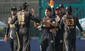 پی ایس ایل 11: راولپنڈیز کو ہرا کر حیدرآباد کنگز میں پلے آف میں پہنچ گئی، لاہور قلندرز باہر