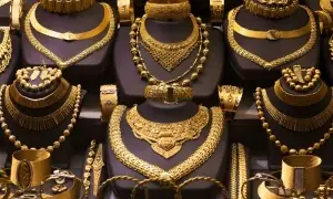 مسلسل کمی کے بعد سونے کی قیمتوں میں ایک بار پھر بڑا اضافہ، نئی قیمت کیا ہے؟