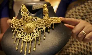 ملک بھر میں سونے کی قیمت میں بڑی کمی، فی تولہ کتنے کا ہوگیا؟