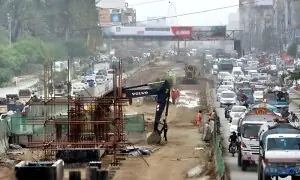 3 ماہ کا وعدہ، 3 سال مزید انتظار: ریڈ لائن بی آر ٹی 2028 تک مکمل ہوگا عدالت میں انکشاف