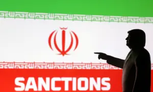 US targets Chinese oil terminal in new Iran sanctions