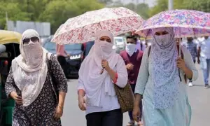 گرمی کی شدید لہر سے کیسے بچیں؟ ماہرین نے آسان حل بتا دیے