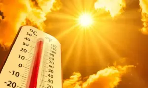 Heatwave in Karachi kills nine as temperatures cross 44&deg;C
