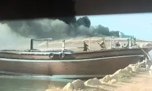 ایرانی بندرگاہ پر کھڑے متعدد تجارتی جہازوں میں آگ بھڑک اٹھی