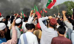 KP govt calls &lsquo;pen-down&rsquo; strike on May 6 over 'Centre's discrimination'