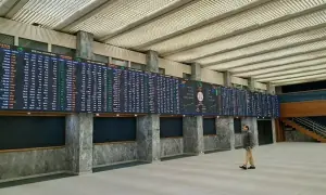 PSX rallies after volatile session amid trade deficit concerns