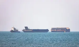 Trump pauses Hormuz escort mission amid talks with Iran
