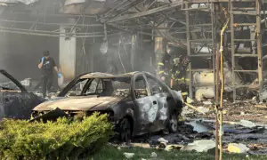 Russian attacks kill 27 before deadline for ceasefire proposed by Kyiv