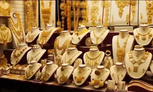 سونے کی قیمت میں ریکارڈ اضافہ، فی تولہ قیمت کتنی ہو گئی؟