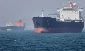 ایران کی خلیج عمان میں کارروائی، &rsquo;اوشن کوئی&lsquo; نامی آئل ٹینکر قبضے میں لے لیا