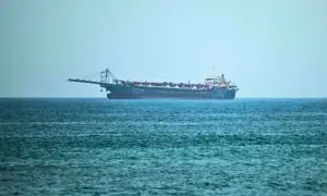 قطر کے قریب امریکی بحری جہاز پر حملہ، ایرانی میڈیا کا دعویٰ