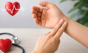 کیا دو انگلیوں سے نبض کا معائنہ دل کی بیماری بتا سکتا ہے؟